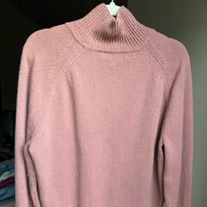 Aritzia/Babaton sweater